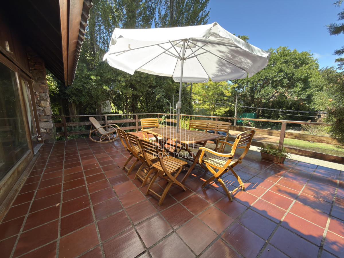 Casa ID.250 - Casa en venta de 3 dormitorios en exclusivo barrio golf de Punta del Este