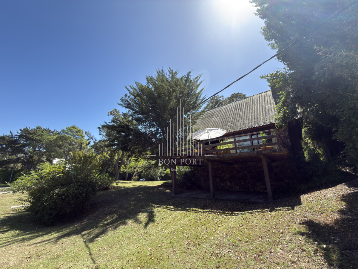 Casa ID.250 - Casa en venta de 3 dormitorios en exclusivo barrio golf de Punta del Este