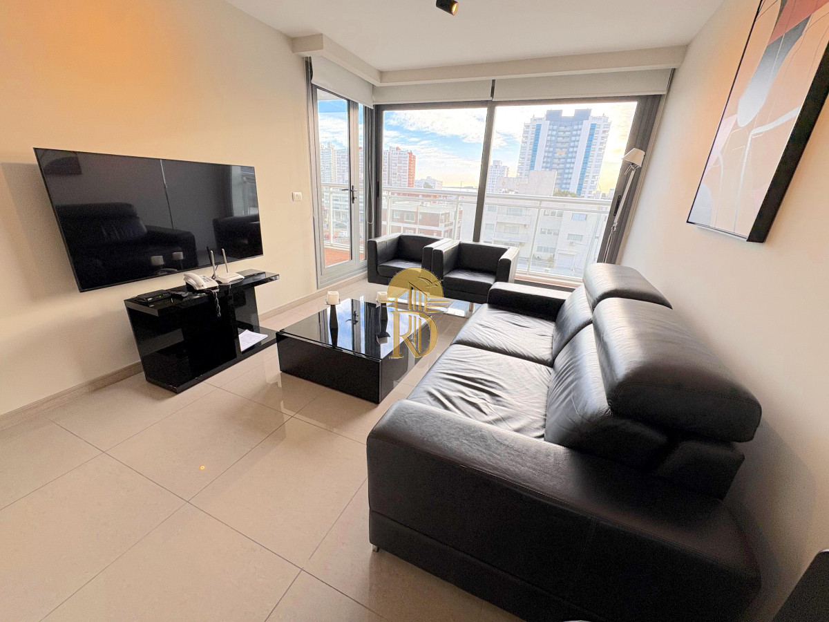 Apartamento de 1 dormitorio y medio en venta en Aidy Gril, Playa Brava y Mansa Punta del Este -id-460-1