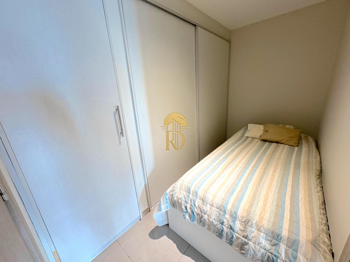 Apartamento de 1 dormitorio y medio en venta en Aidy Gril, Playa Brava y Mansa Punta del Este -id-460-11