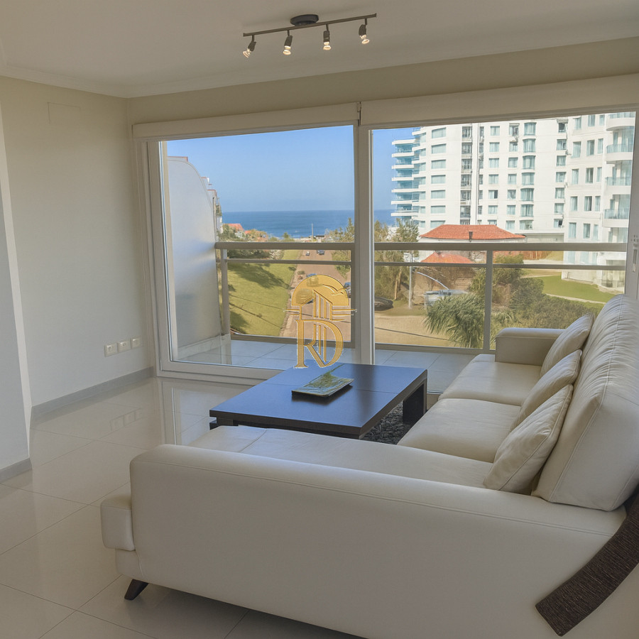 Apartamento en venta de 3 dormitorios en Playa Brava Punta del Este -id-726-2
