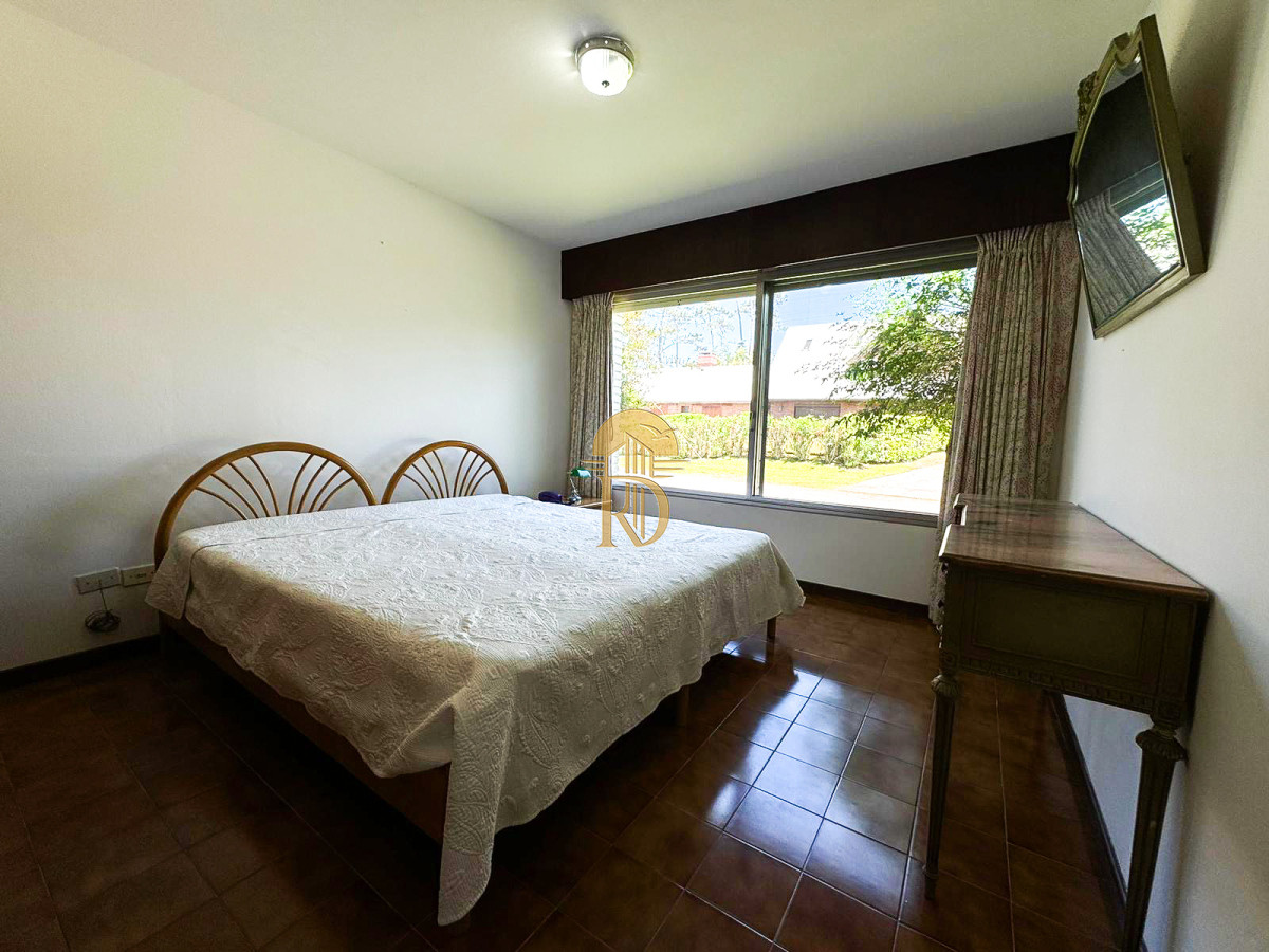 casa en venta y alquiler playa mansa -id-350-19