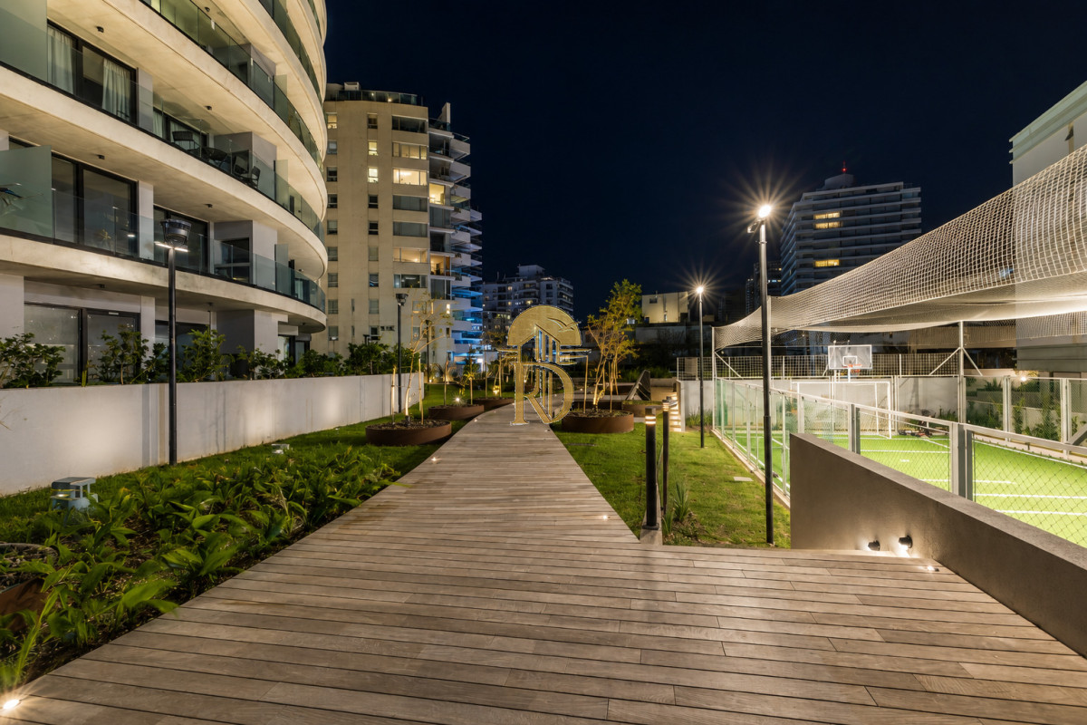 Apartamento en venta de 2 dormitorios en Manglar Brava, Playa Brava, Punta del Este -id-829-17