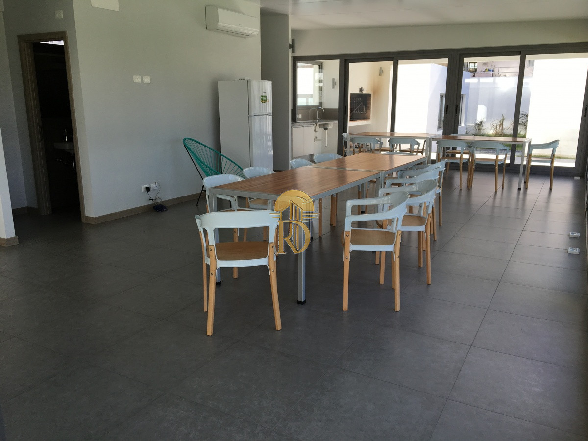 Apartamento de 1 dormitorio y medio en venta en Aidy Gril, Playa Brava y Mansa Punta del Este -id-460-19