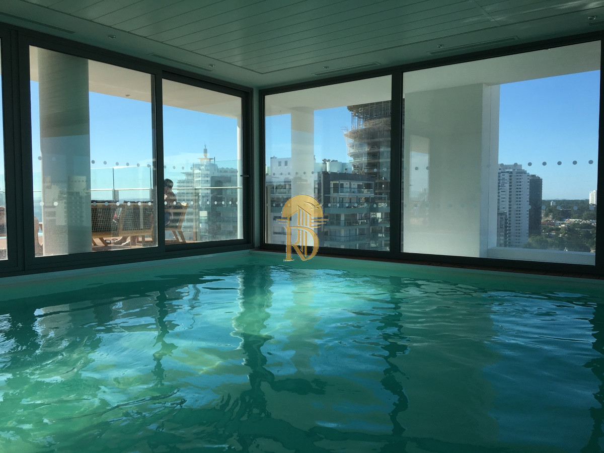 Apartamento de 1 dormitorio y medio en venta en Aidy Gril, Playa Brava y Mansa Punta del Este -id-460-24