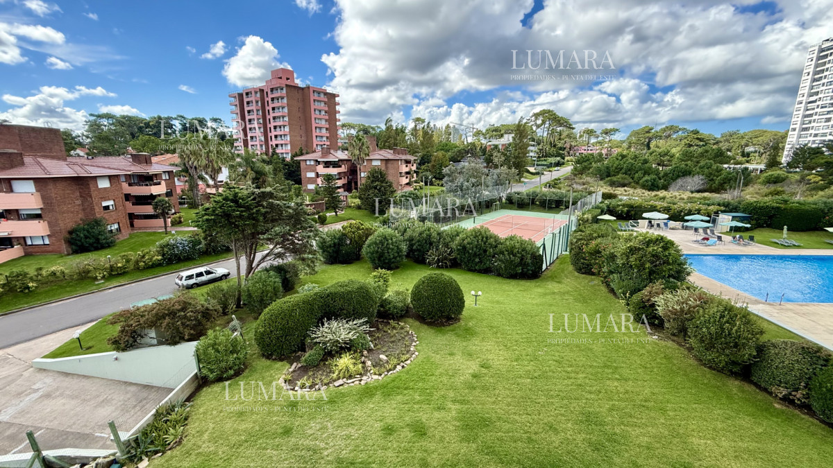 Apartamento ID.3120 - Apartamento en venta frente al mar en Punta del Este