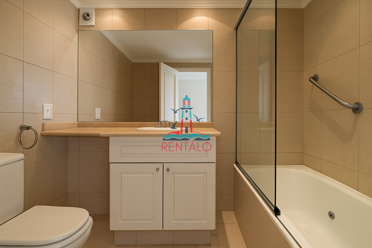 Apartamento ID.680 - 3 dormitorios a 100 metros del mar - Playa Brava – U$S 305.000