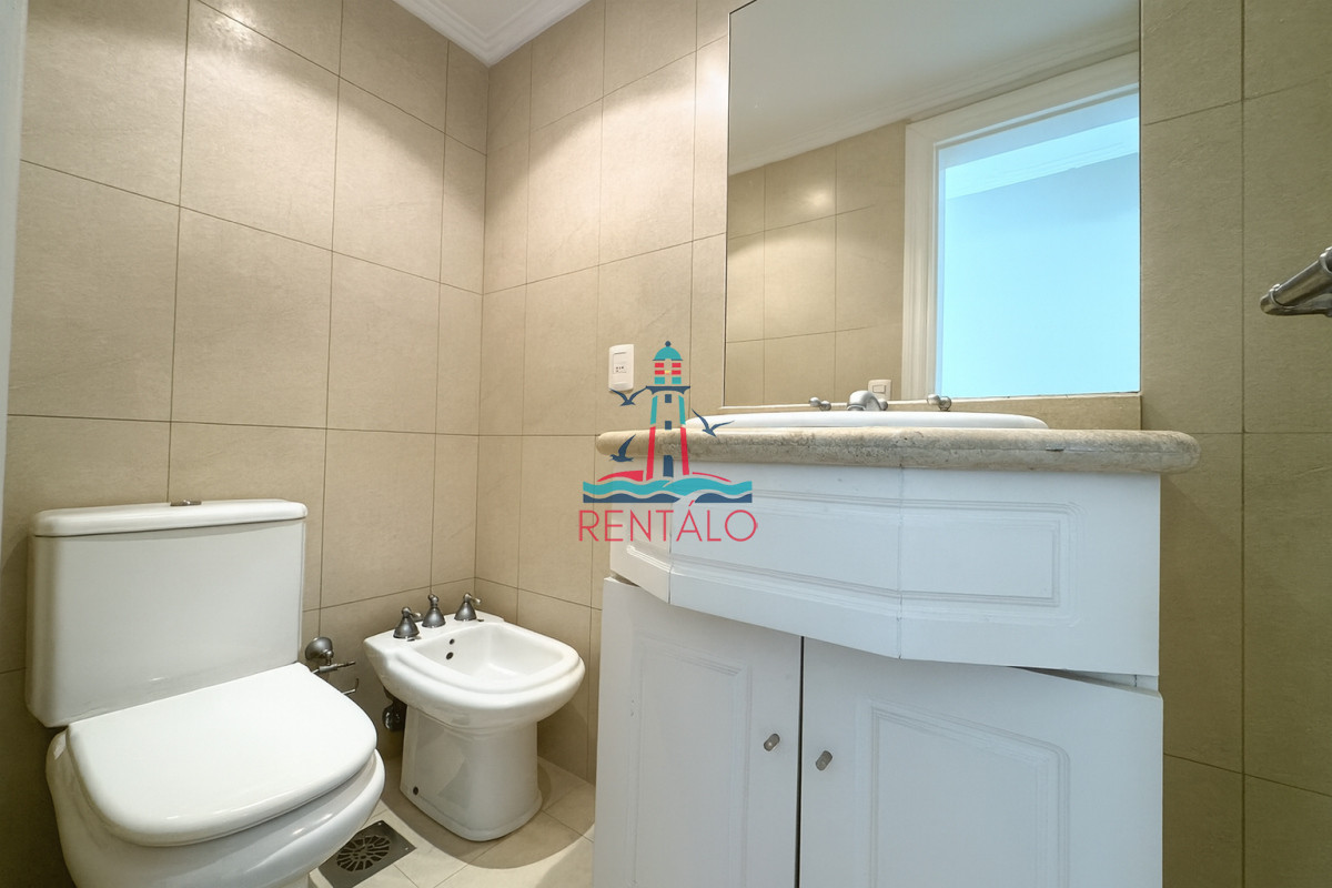 Apartamento ID.680 - 3 dormitorios a 100 metros del mar - Playa Brava – U$S 305.000