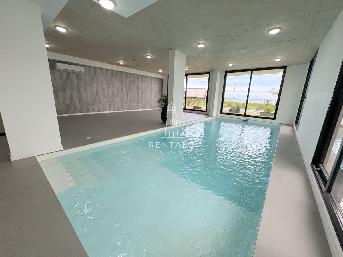 Apartamento ID.1155 - Apartamento en venta frente al mar de 3 dormitorios en suite, Punta del Este 