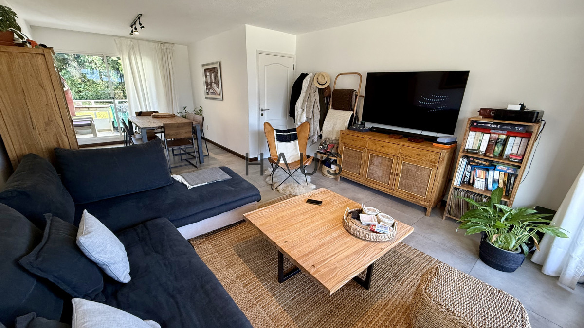 Apartamento ID.249 - Apartamento en venta de 2 dormitorios a 100 metros del mar