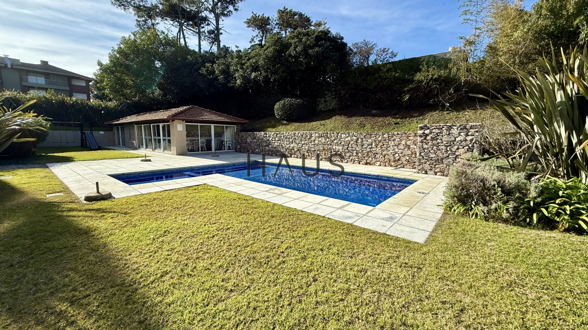Apartamento ID.249 - Apartamento en venta de 2 dormitorios a 100 metros del mar