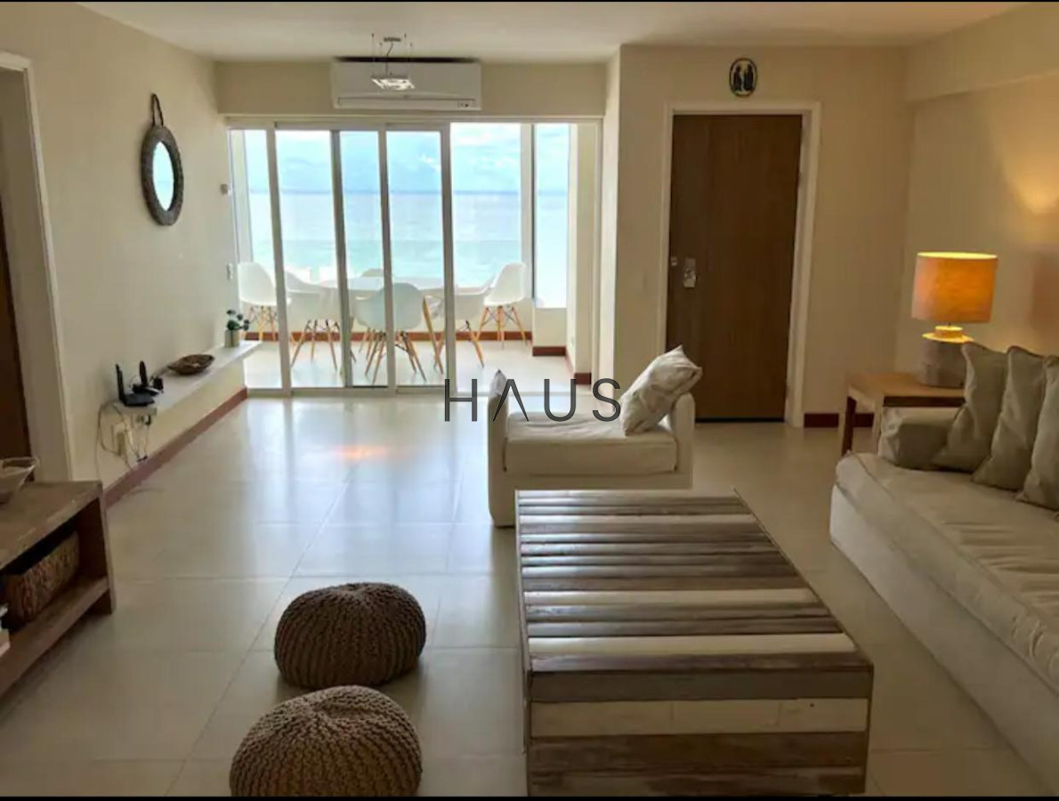 Apartamento ID.293 -  Tu Refugio en la Península: Elegancia y Comodidad a Pasos del Mar