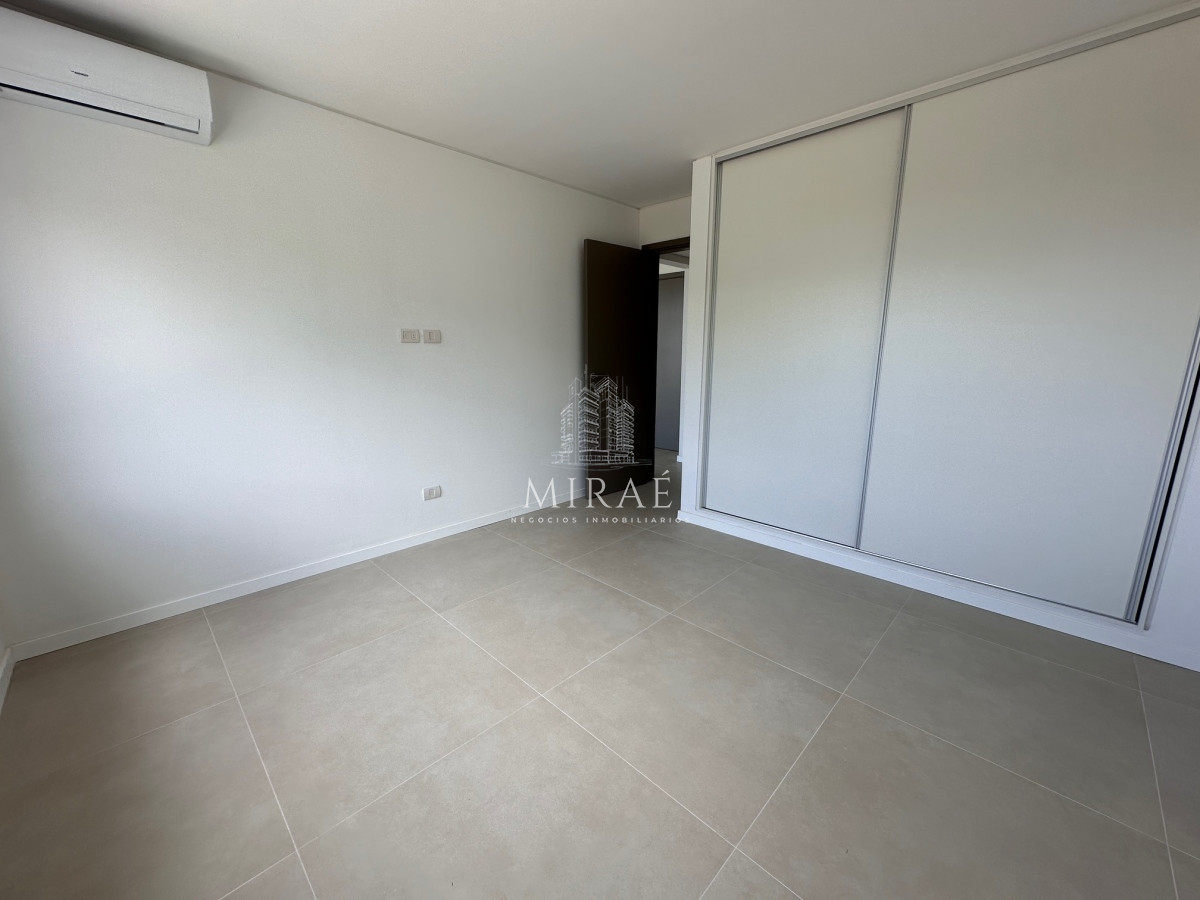Apartamento ID.153 - Apartamento de 1 dormitorio en venta en Playa Brava, Punta del Este