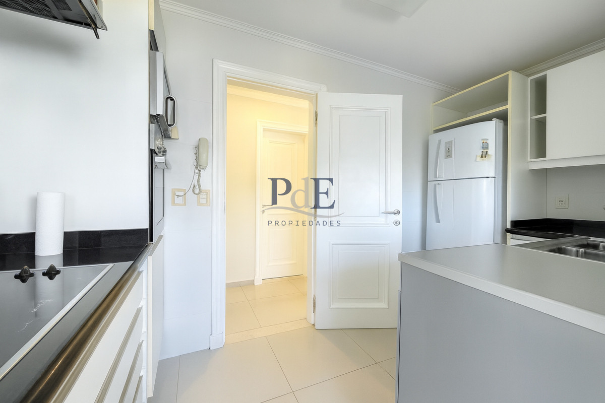 Apartamento en venta de 3 dormitorios en Playa Brava Punta del Este - Imagen 7