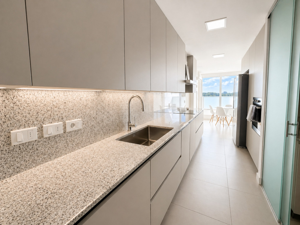 Apartamento ID.21098542 - Apartamento 3 dormitorios y dependencia en venta en Punta del Este, Le Parc