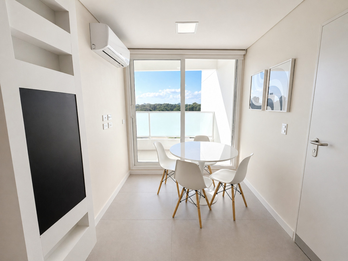 Apartamento ID.21098542 - Apartamento 3 dormitorios y dependencia en venta en Punta del Este, Le Parc