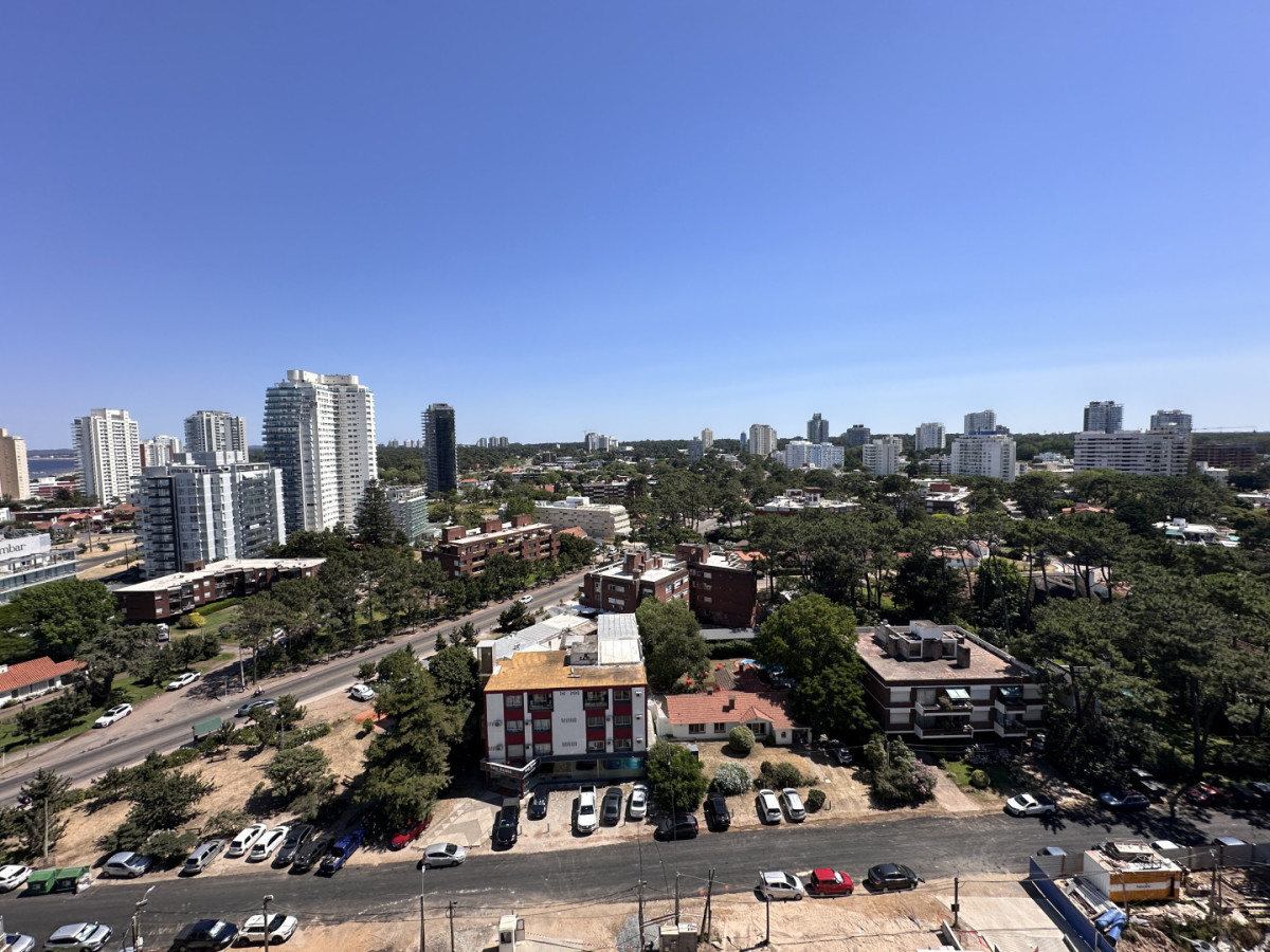 Apartamento ID.21098569 - Apartamento en venta de 2 dormitorios Punta del Este
