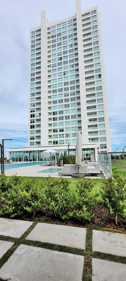 Apartamento ID.21098542 - Apartamento 3 dormitorios y dependencia en venta en Punta del Este, Le Parc