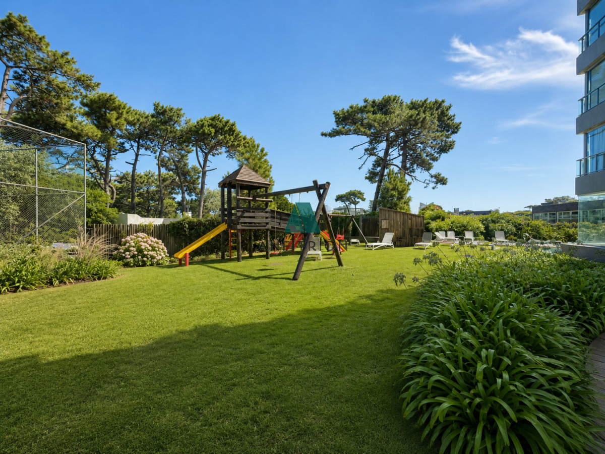 Apartamento ID.615 - Apartamento en venta de 3 dormitorios en Punta del Este
