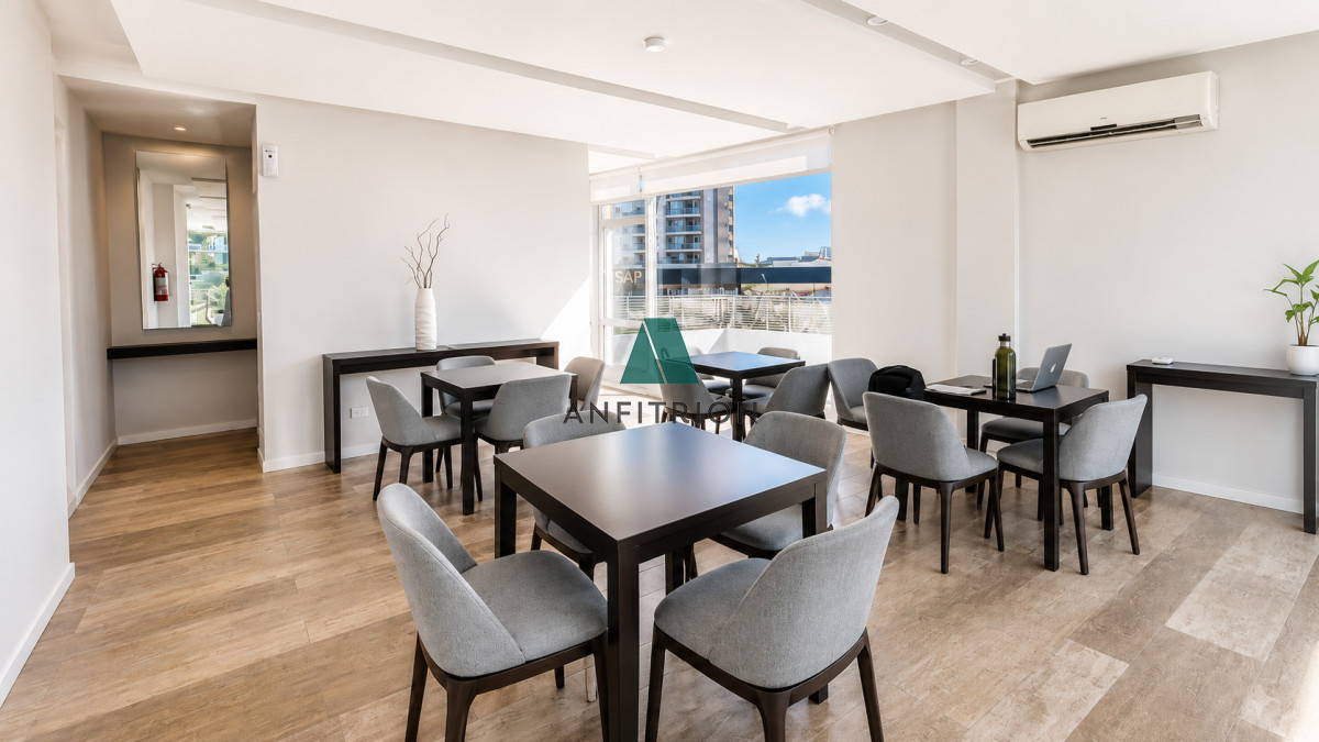 Apartamento ID.615 - Apartamento en venta de 3 dormitorios en Punta del Este