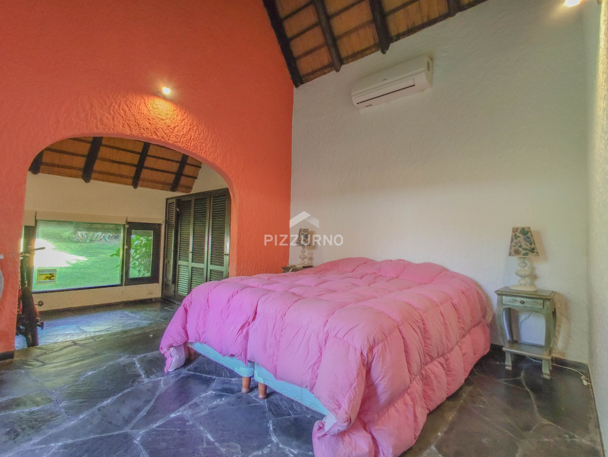 Casa Ref.497 - Casa en venta Playa Mansa 3 dormitorios