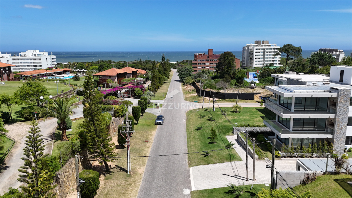Apartamento Ref.1081 - Apartamento de 2 dormitorios en venta en Punta del Este, Playa Brava, Rincon del Indio, Zanzibar
