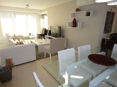 Apartamento en venta  3 dormitorios zona Mansa, Punta del Este