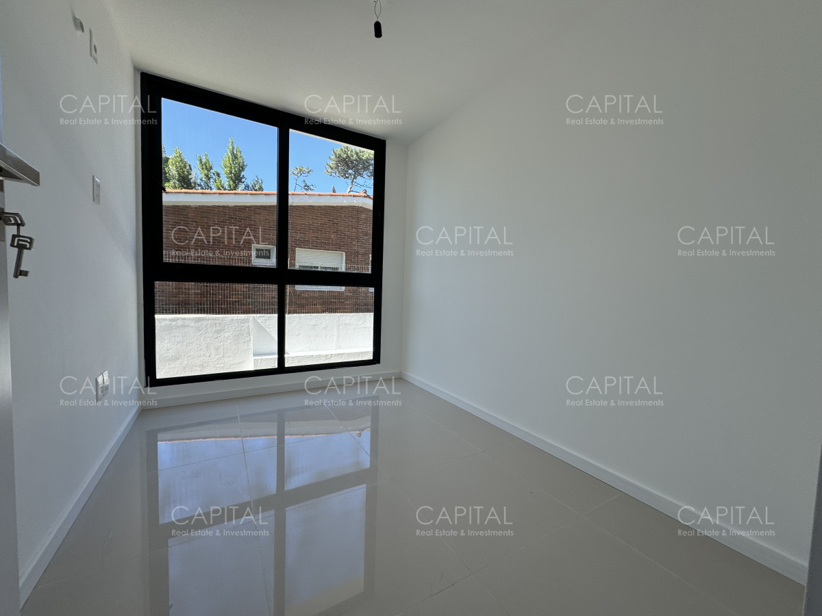 Apartamento ID.37358 - Apartamento en venta en Playa Mansa, 3 dormitorios, Punta del Este