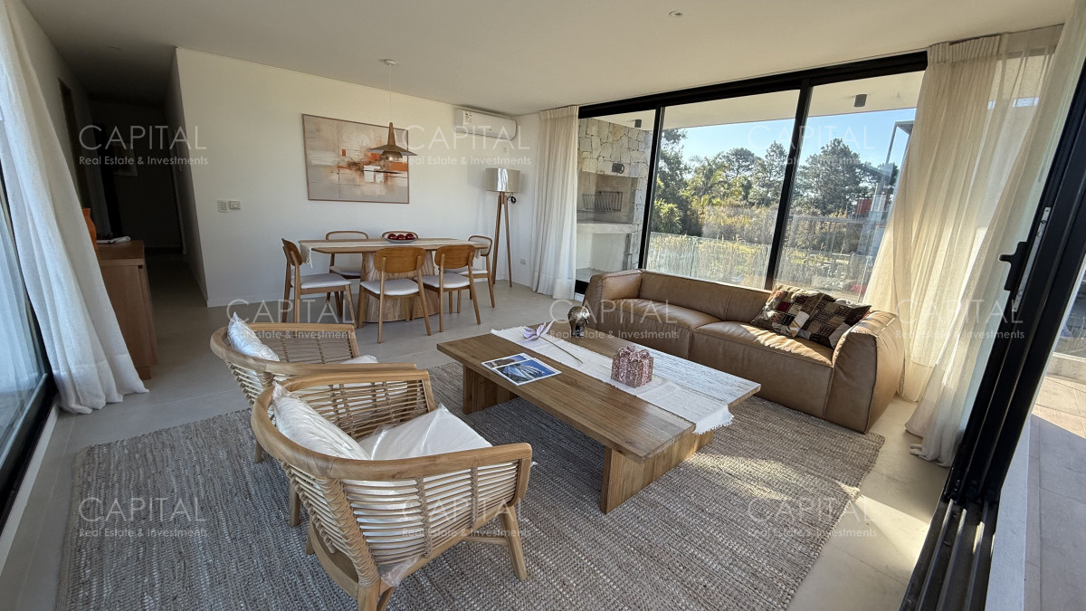 Apartamento ID.39081 - Apartamento en venta de 2 dormitorios y 2 baños, Rincón del Indio, Playa Brava,  Punta del Este.