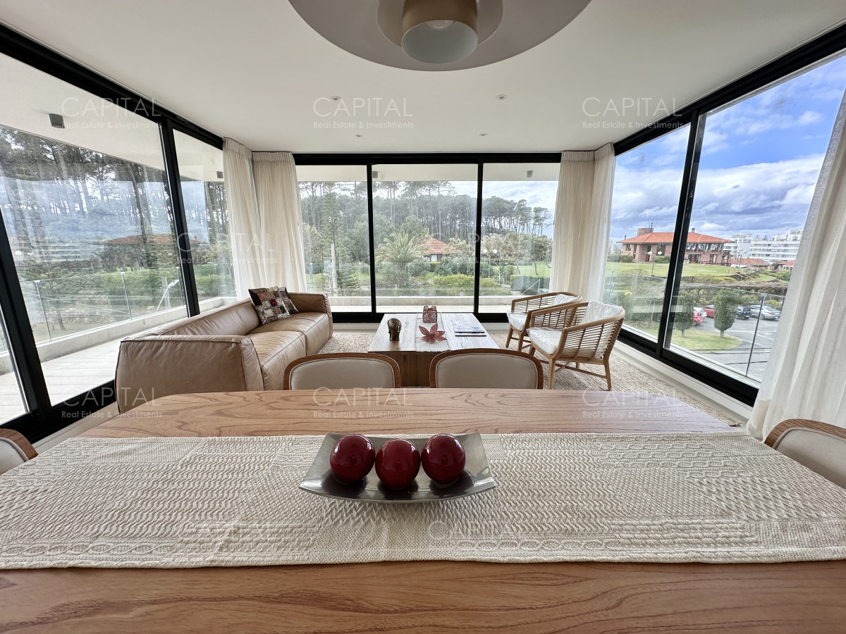 Apartamento ID.39081 - Apartamento en venta de 2 dormitorios y 2 baños, Rincón del Indio, Playa Brava,  Punta del Este.