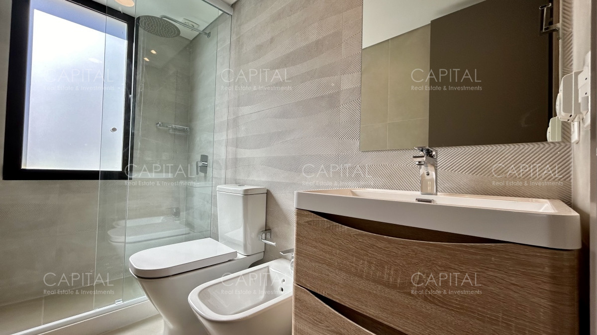 Apartamento ID.39081 - Apartamento en venta de 2 dormitorios y 2 baños, Rincón del Indio, Playa Brava,  Punta del Este.