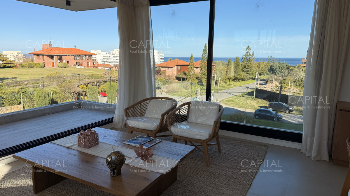 Apartamento ID.39081 - Apartamento en venta de 2 dormitorios y 2 baños, Rincón del Indio, Playa Brava,  Punta del Este.