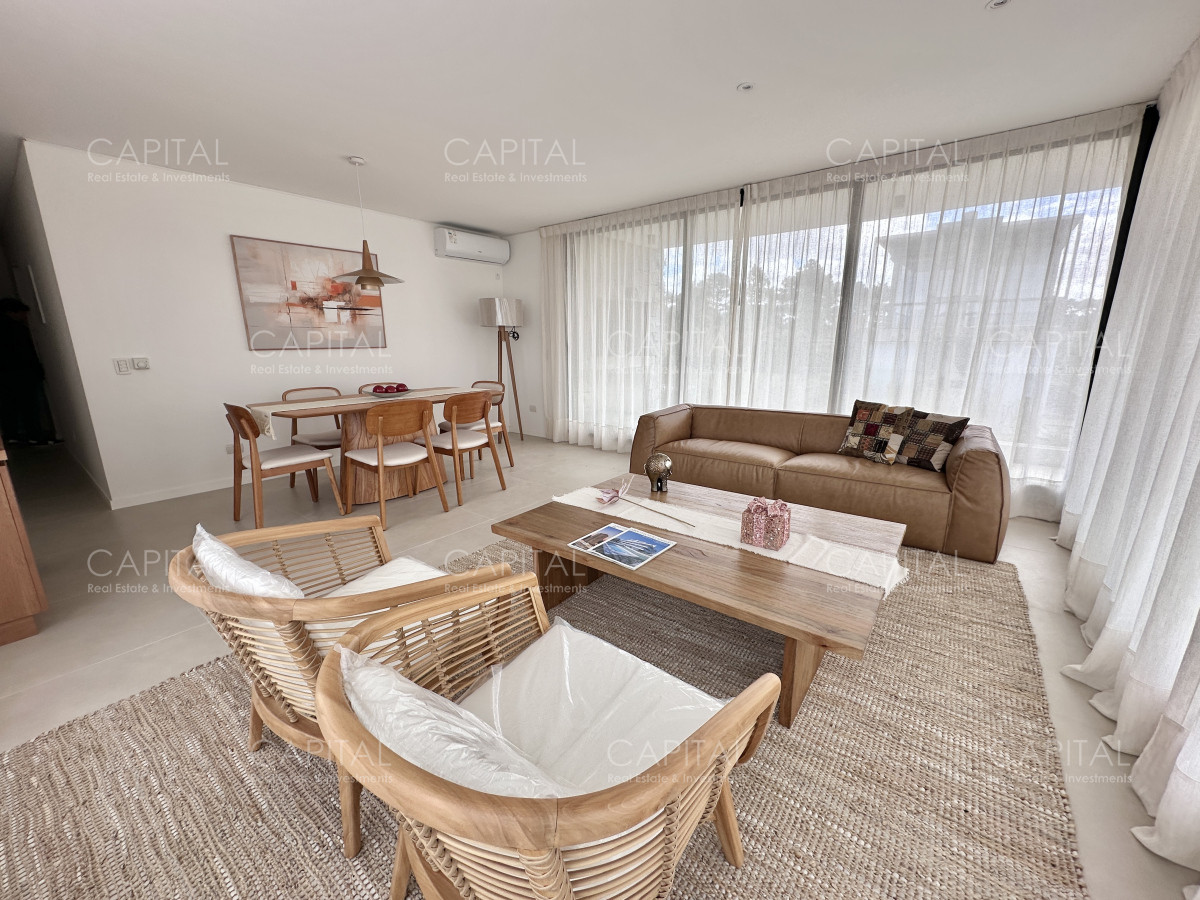 Apartamento ID.39081 - Apartamento en venta de 2 dormitorios y 2 baños, Rincón del Indio, Playa Brava,  Punta del Este.