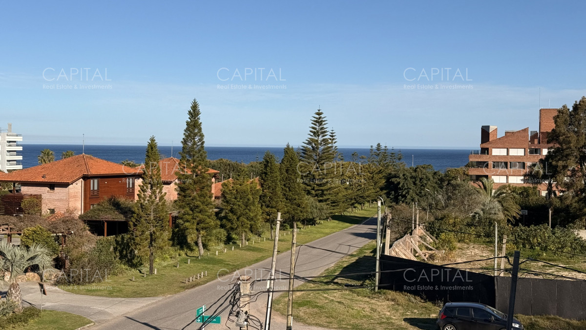 Apartamento ID.39081 - Apartamento en venta de 2 dormitorios y 2 baños, Rincón del Indio, Playa Brava,  Punta del Este.