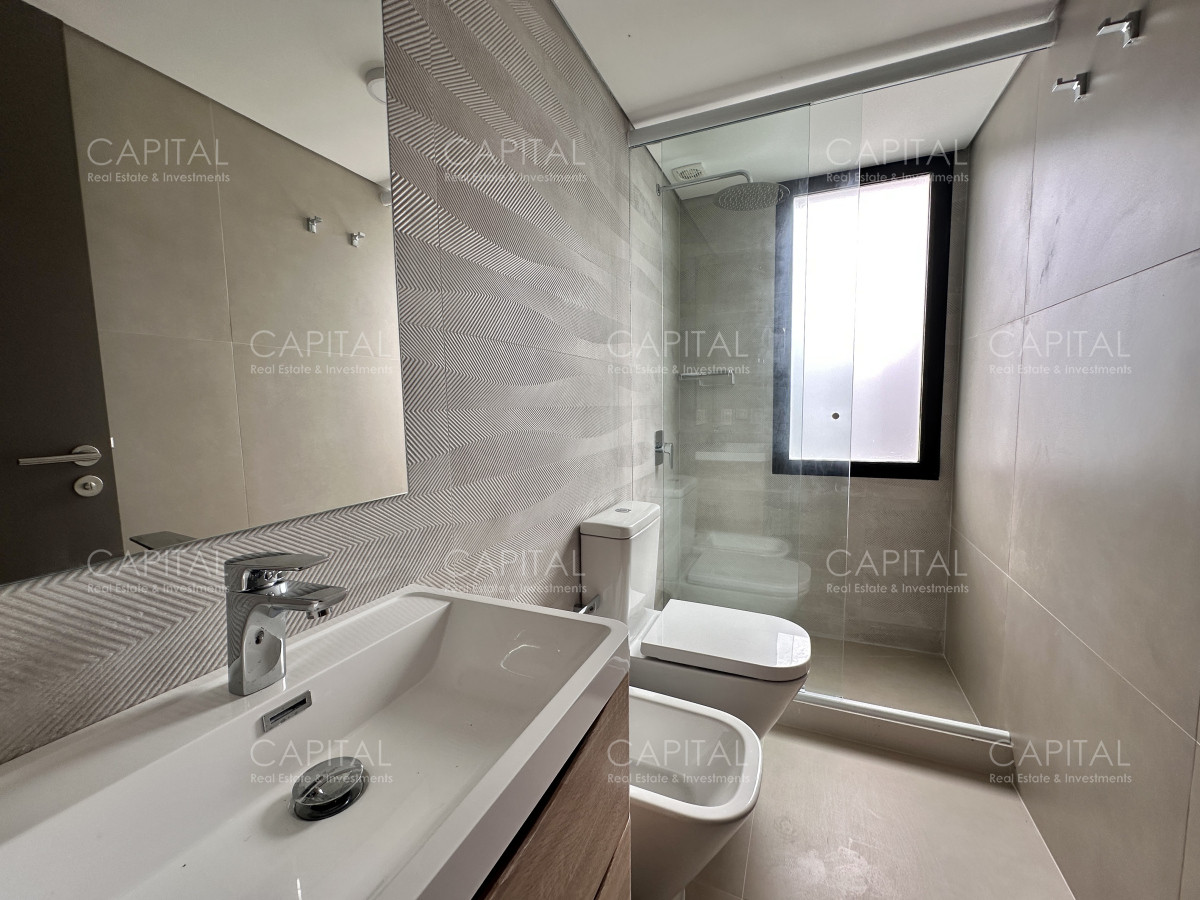 Apartamento ID.39081 - Apartamento en venta de 2 dormitorios y 2 baños, Rincón del Indio, Playa Brava,  Punta del Este.