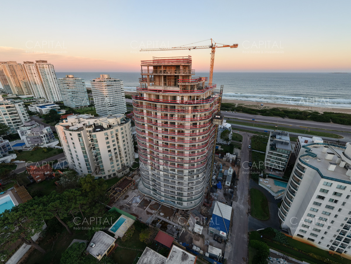 Apartamento ID.38404 - Apartamento de 3 dormitorios en venta, Playa Brava Punta del Este