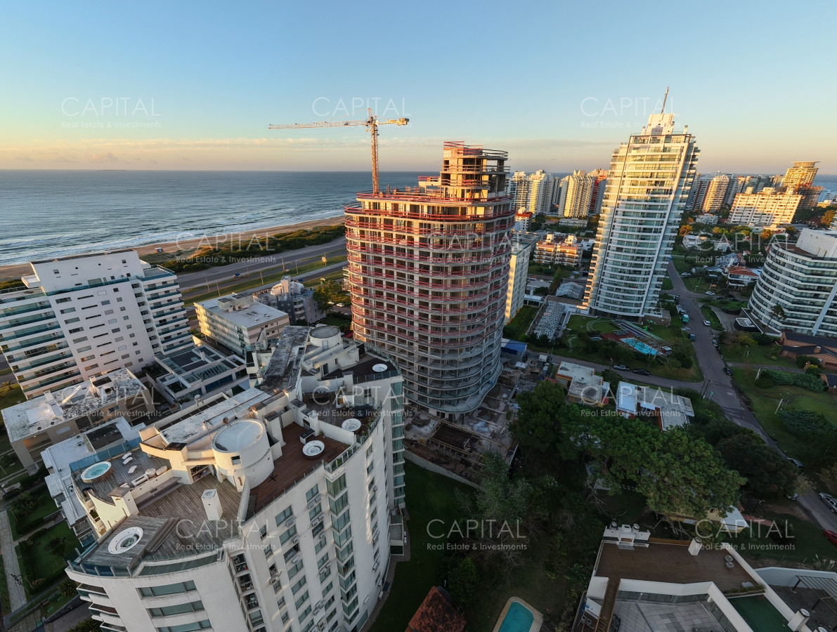 Apartamento ID.38404 - Apartamento de 3 dormitorios en venta, Playa Brava Punta del Este