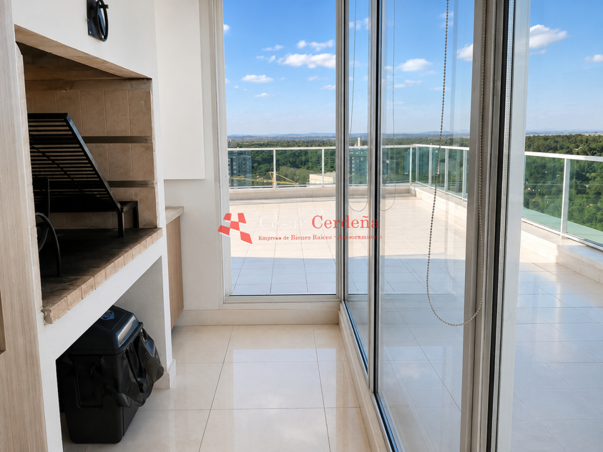 Apartamento ID.2003 - VENTA - Apartamento en venta de 3 dormitorios en Punta del Este
