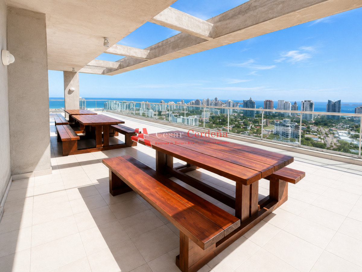 Apartamento ID.2003 - VENTA - Apartamento en venta de 3 dormitorios en Punta del Este