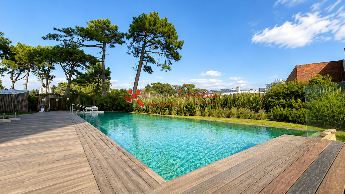 Apartamento ID.2003 - VENTA - Apartamento en venta de 3 dormitorios en Punta del Este