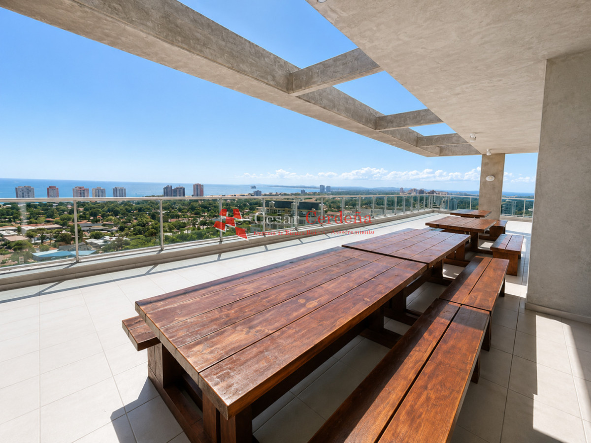 Apartamento ID.2003 - VENTA - Apartamento en venta de 3 dormitorios en Punta del Este