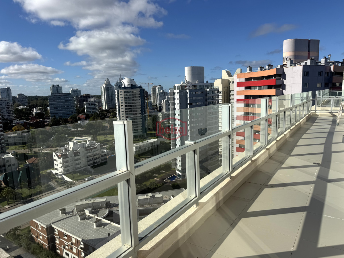 Apartamento ID.167154/Excelente-apartamento-en-Aidy-Grill - Apartamento en venta de 3 dormitorios en Aidy Grill Playa Brava Punta del Este
