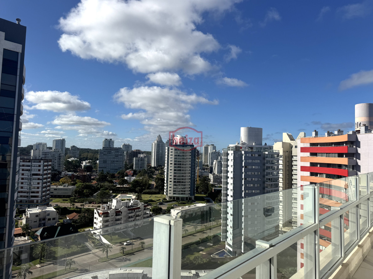 Apartamento ID.167154/Excelente-apartamento-en-Aidy-Grill - Apartamento en venta de 3 dormitorios en Aidy Grill Playa Brava Punta del Este