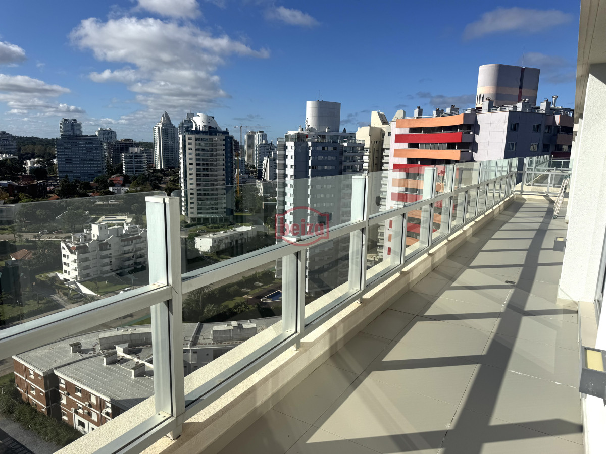 Apartamento ID.167154/Excelente-apartamento-en-Aidy-Grill - Apartamento en venta de 3 dormitorios en Aidy Grill Playa Brava Punta del Este