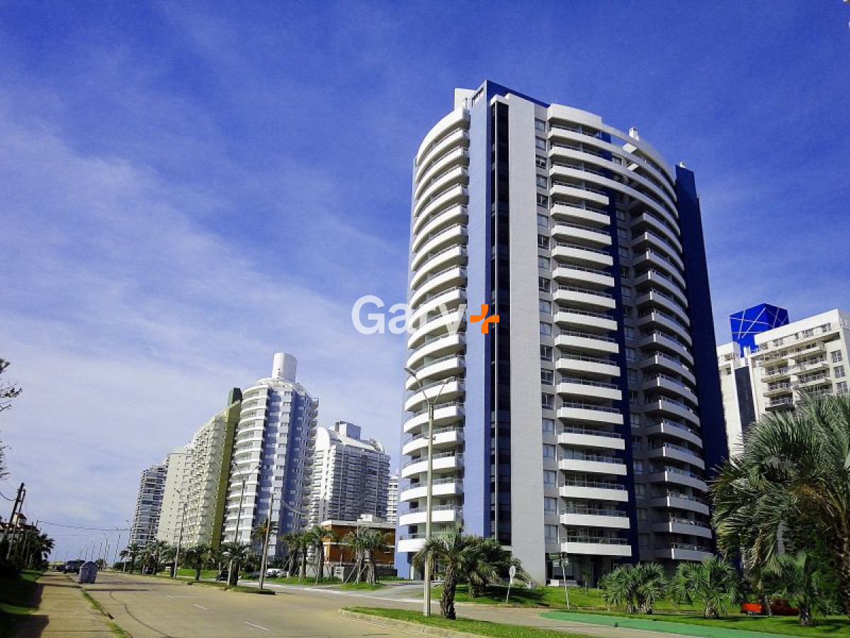 Apartamento en venta y alquiler temporario Playa Brava 2 dormitorios