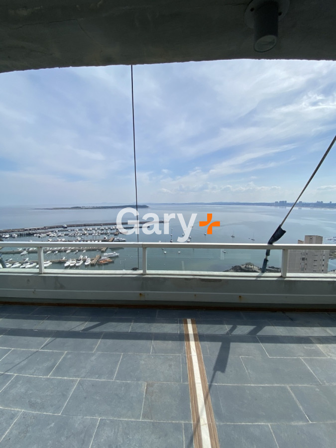 Apartamento ID.555 - Espectacular Penthouse en Alquiler y venta Fte al puerto
