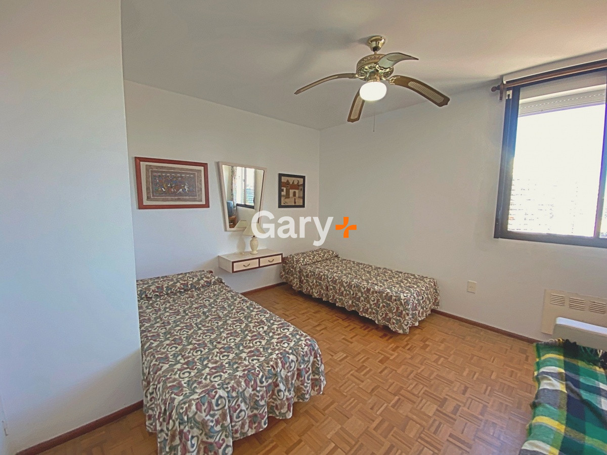 Apartamento ID.16837 - Apartamento de 2 dormitorios en venta Punta del Este