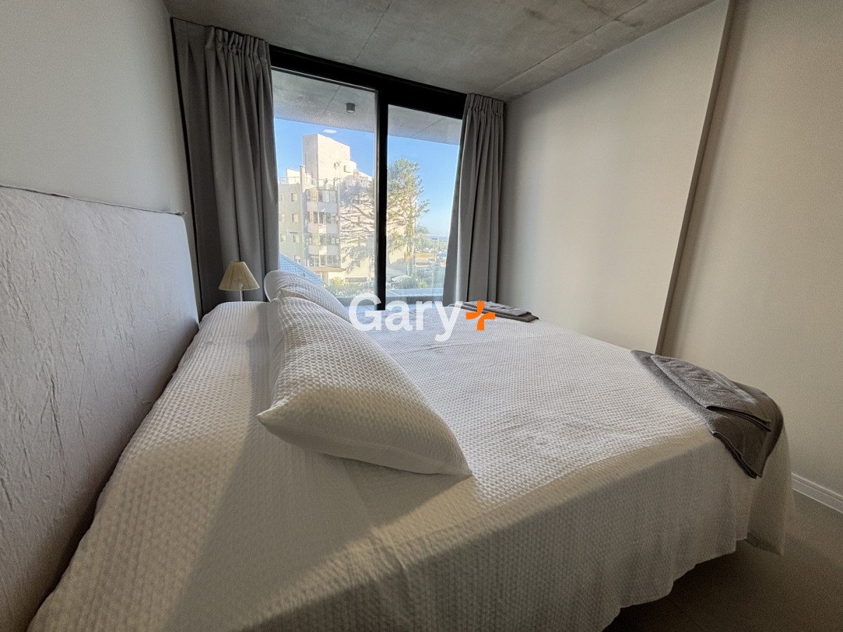 Apartamento ID.26189 - Apartamento de 2 dormitorios en alquiler, Playa Brava Punta del Este