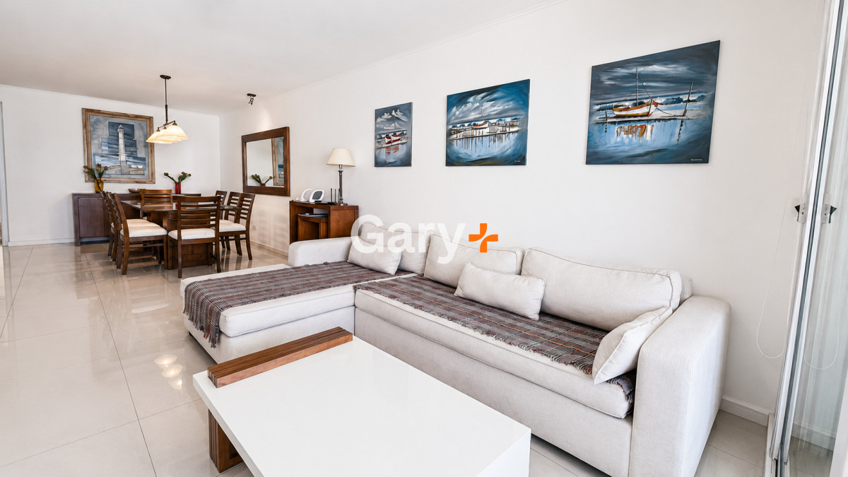 Apartamento ID.3600 - Apartamento en venta y alquiler temporario  3 dormitorios en Playa Brava, Punta del Este