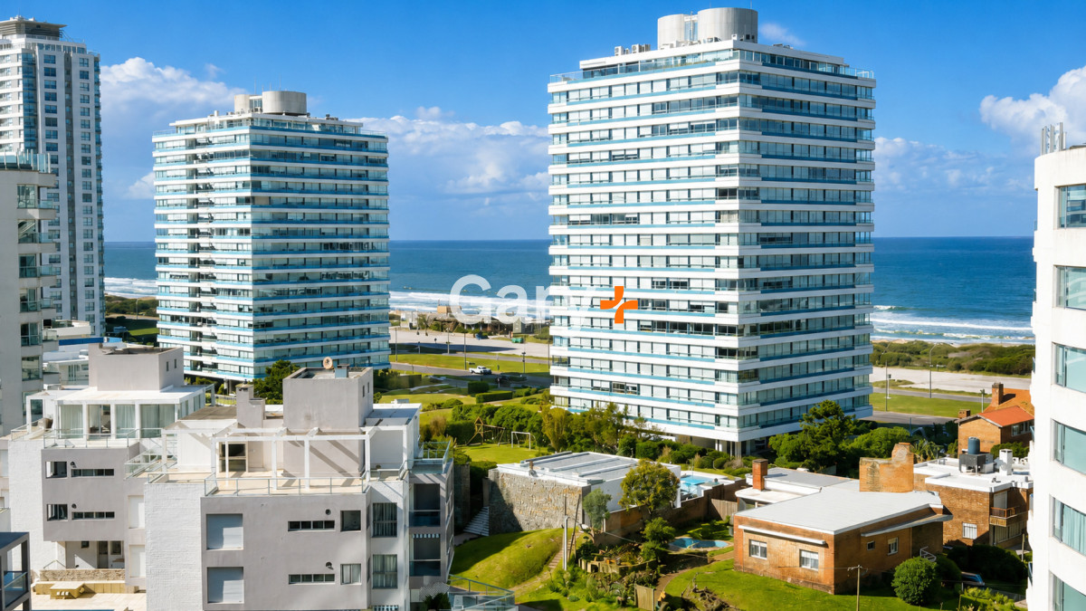 Apartamento ID.3600 - Apartamento en venta y alquiler temporario  3 dormitorios en Playa Brava, Punta del Este